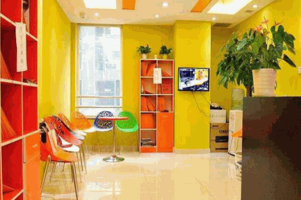 橙艺术少儿美术